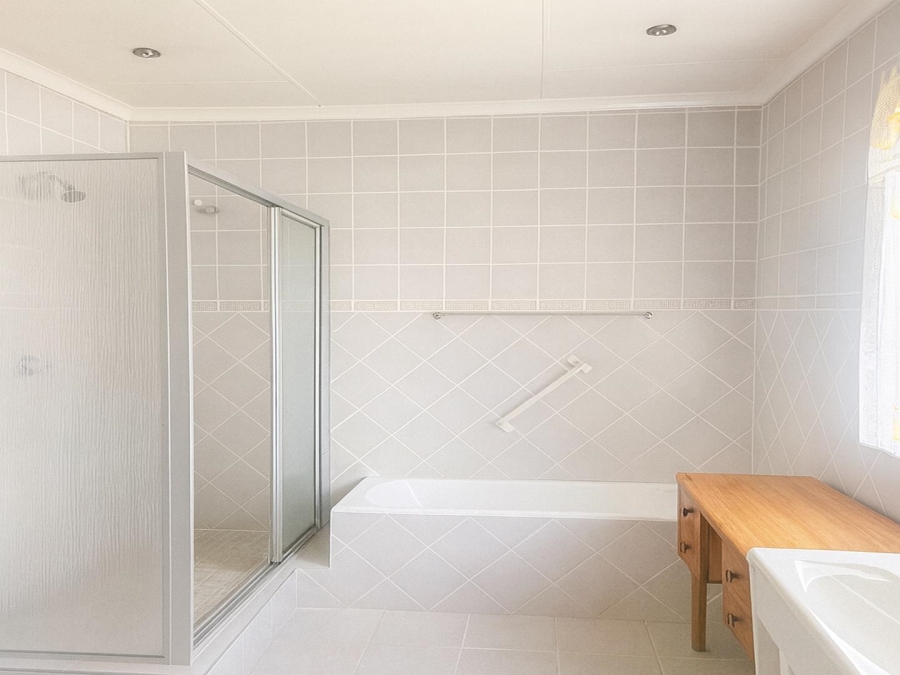 4 Bedroom Property for Sale in Ladybrand Free State